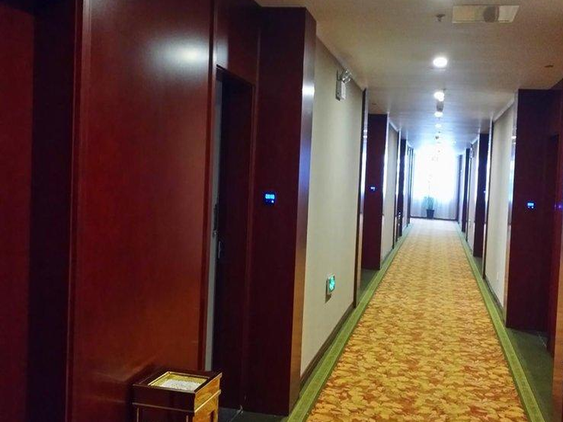 Сюйчжоу: GreenTree Inn Xuzhou High Speed Railway Zhangqian Square Business Hotel