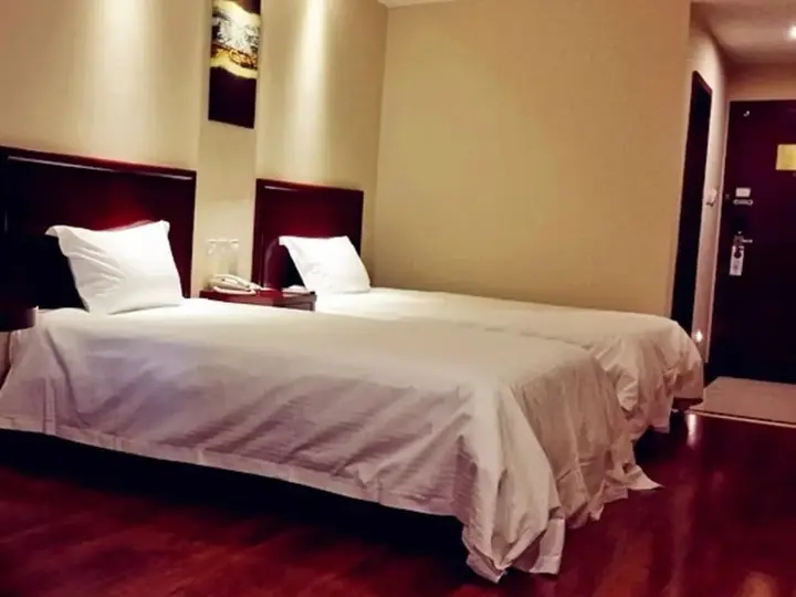 Сюйчжоу: GreenTree Inn Xuzhou High Speed Railway Zhangqian Square Business Hotel
