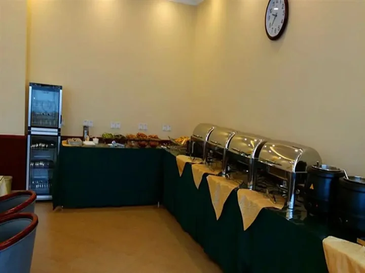 Сюйчжоу: GreenTree Inn Xuzhou High Speed Railway Zhangqian Square Business Hotel