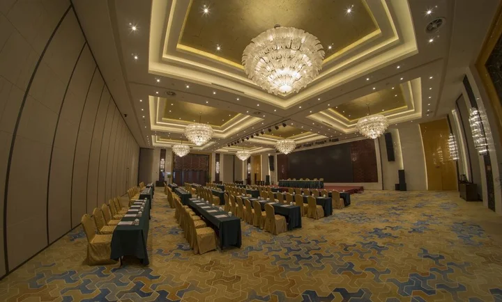 Янчжоу: Yangzhou Changqing International Hotel