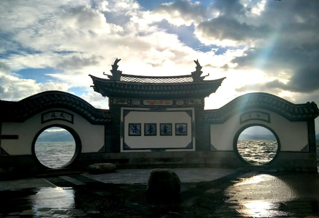 Дали: Longkan Garden Inn