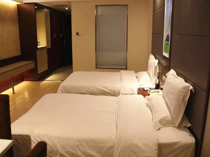 Наньтун: GreenTree Inn Nantong Tongzhou Shiji Avenue Jianghaihuangdu Express Hotel
