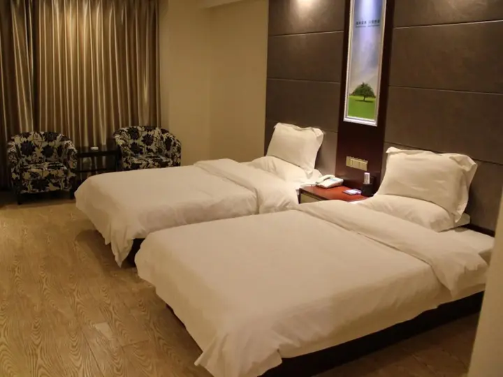 Наньтун: GreenTree Inn Nantong Tongzhou Shiji Avenue Jianghaihuangdu Express Hotel