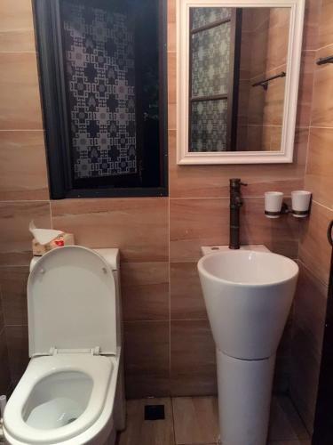 Ханчжоу: Jiuxingli No.7 - Ms.Chong's Home