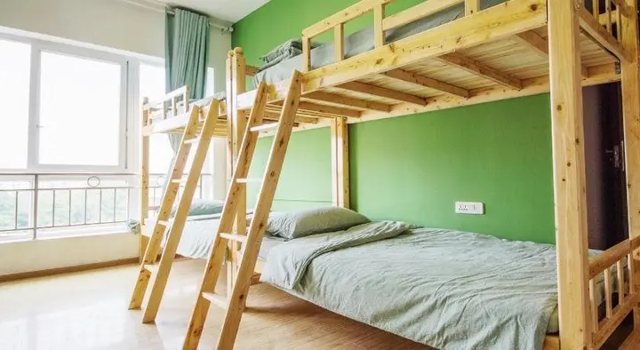 Чунцин: Chongqing NineFour Youth Hotel