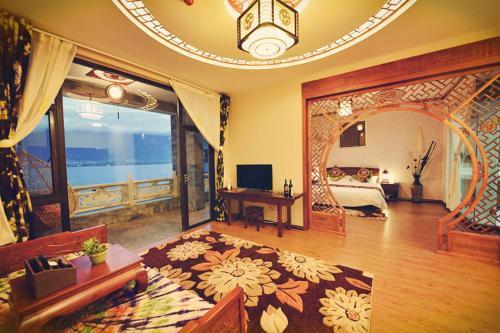 Дали: Dali Xiyun Holiday Hotel