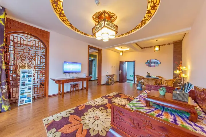 Дали: Dali Xiyun Holiday Hotel