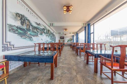Дали: Dali Xiyun Holiday Hotel