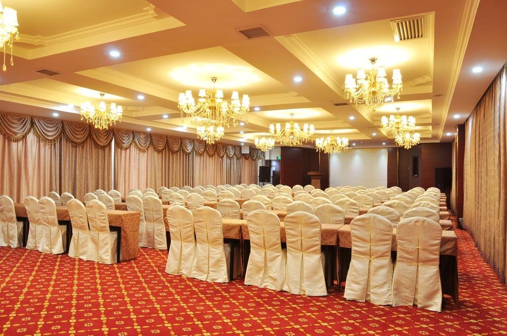 Лянфан: Hanker Express Hotel