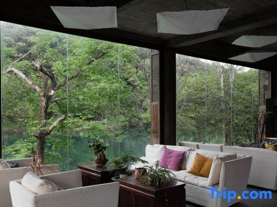 Шанграо: Huamantang Liuli Xiangyuan Hotel