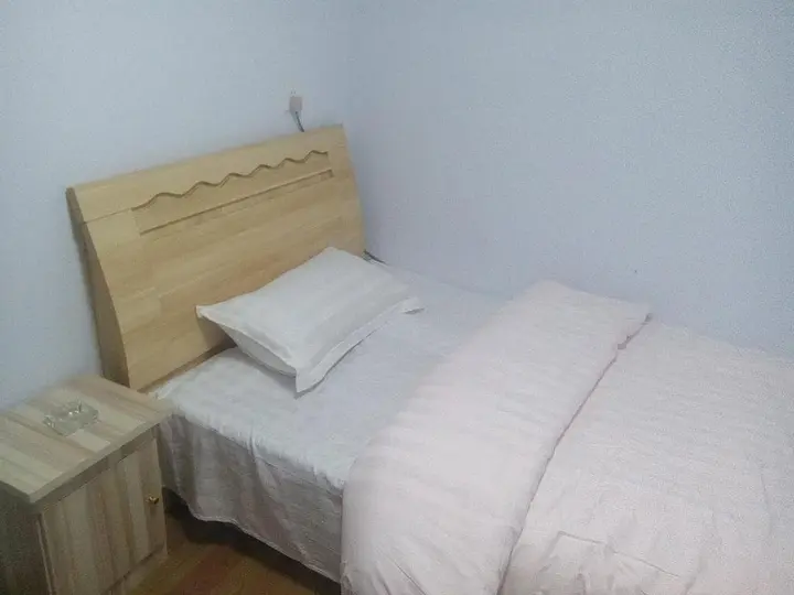 Бинжоу: Huimin County Erzhong Hotel