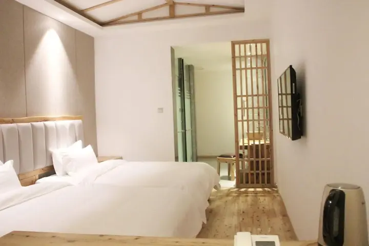 Чэнду: Qingju Chengdu Tidu Branch