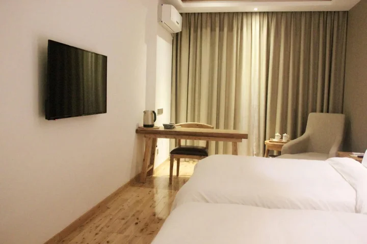 Чэнду: Qingju Chengdu Tidu Branch
