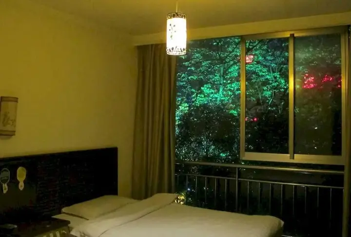 Гуйлинь: Huali Travel Jiangjing Inn (Guilin Railway Station)
