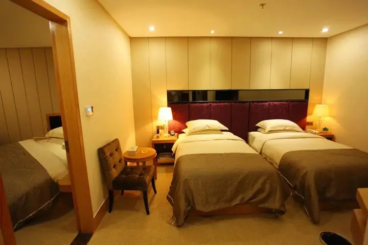 Гуанчжоу: Yinwan Hotel - Shiqian Branch