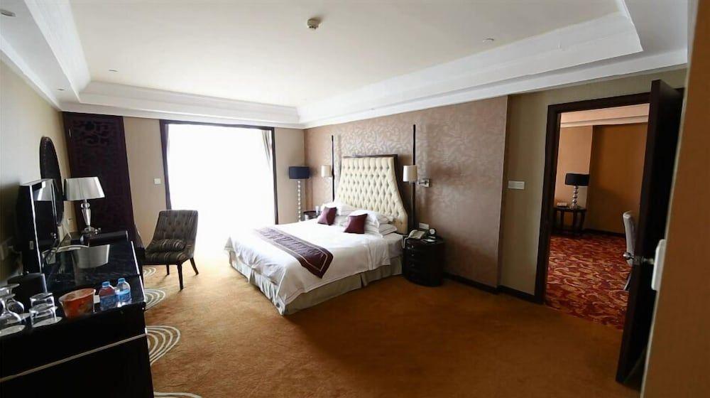Уху: Wuhu Garden Hotel Maritim