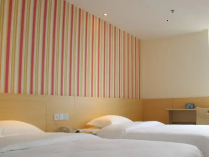 Лучжоу: 7 Days Inn Luzhou Long Ma Street Government Branch
