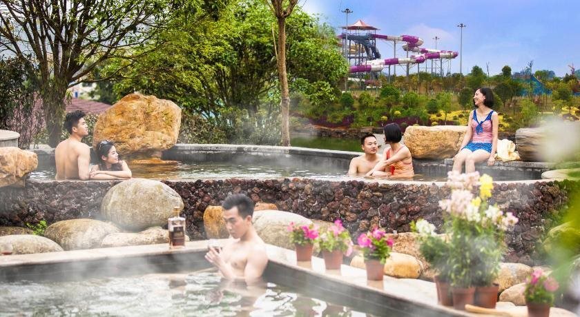 Гуйлинь: Guilin Roshan Lake Hotel