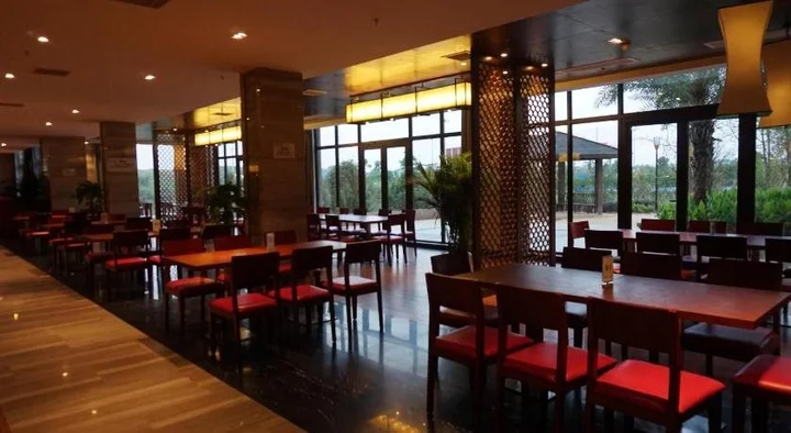 Гуйлинь: Guilin Roshan Lake Hotel