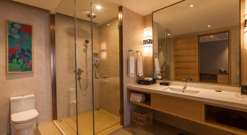 Гуйлинь: Guilin Roshan Lake Hotel