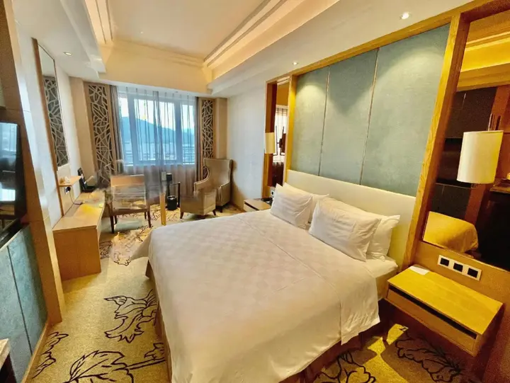 Цзинань: Jinan Luxury Blue Horizon Hotel