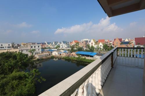 Бэйхай: Yintan Fishing Village Inn