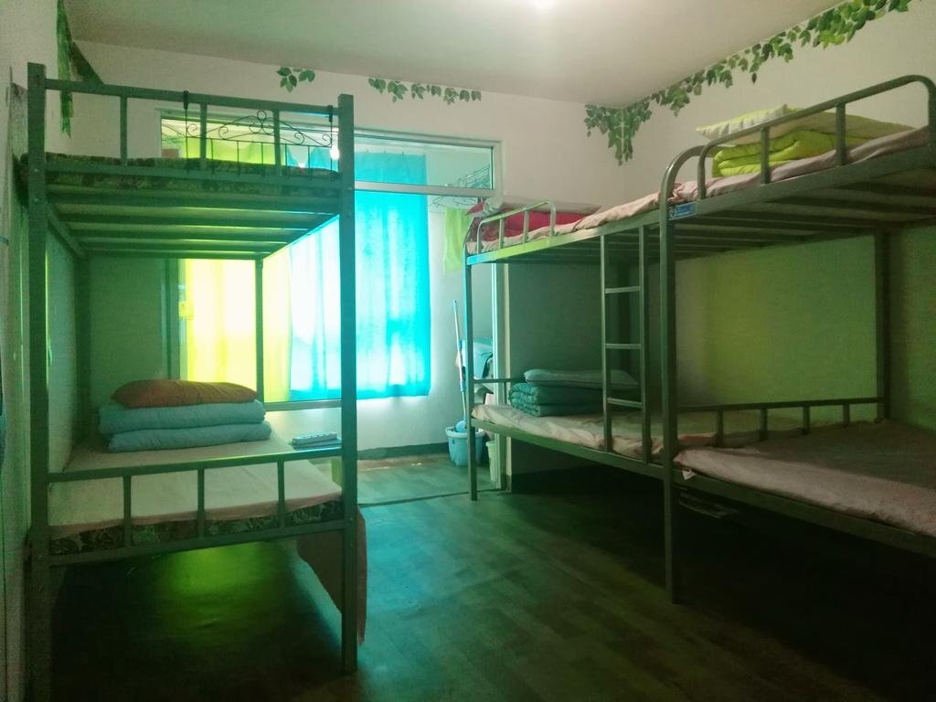 Синин: SevenColor Space Hostel