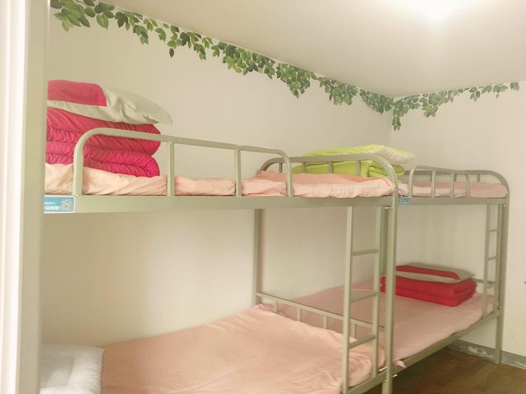Синин: SevenColor Space Hostel