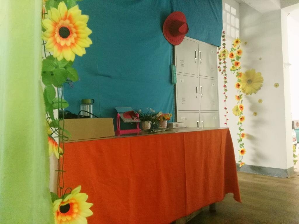 Синин: SevenColor Space Hostel