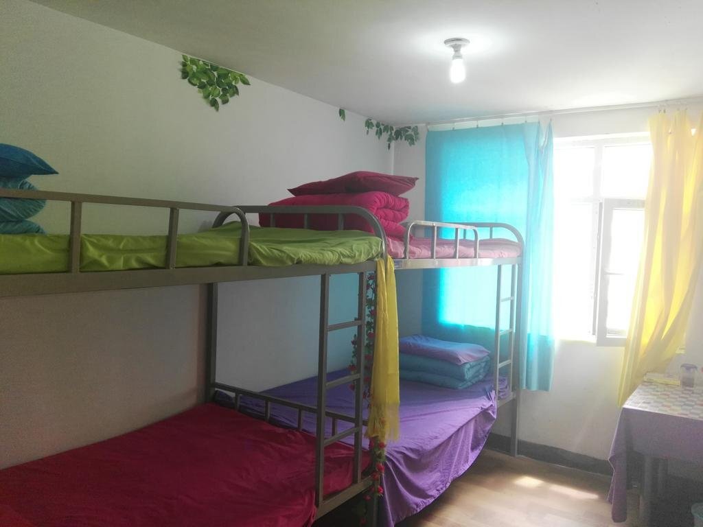 Синин: SevenColor Space Hostel