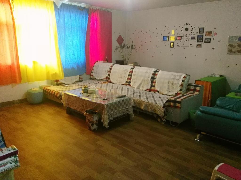 Синин: SevenColor Space Hostel