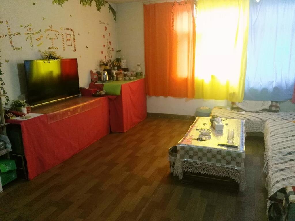 Синин: SevenColor Space Hostel