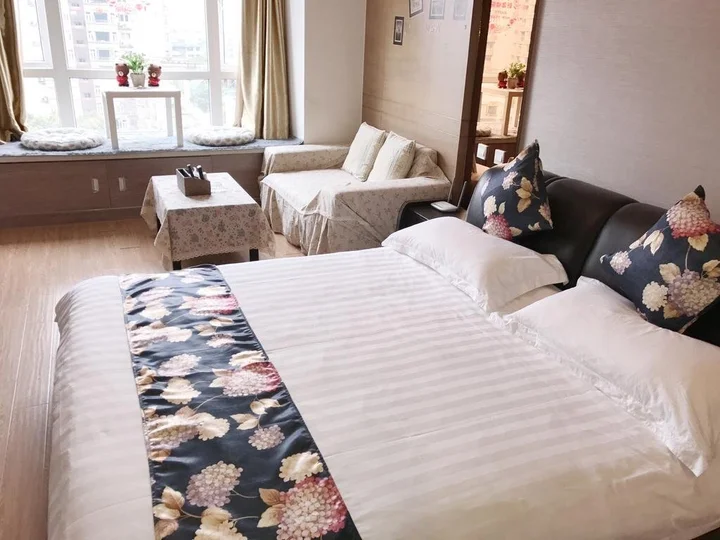 Чэнду: Qingfengxiaozhu Hotel