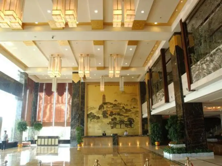 Чжэньцзян: Changjiang Hotel