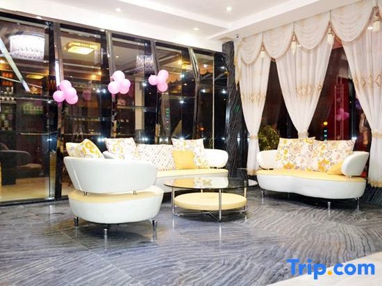 Байсе: Jingxi Mingchen Holiday Hotel