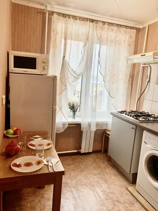 Москва: Апартаменты Стасовой 12