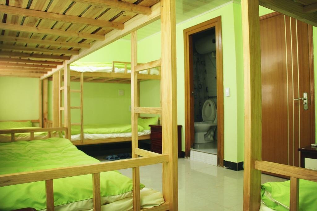 Цзясинь: Seven Years Later Hostel
