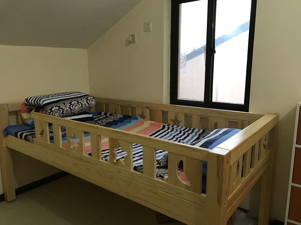Кайфын: Tuotuo Youth Hostel-Kaifeng