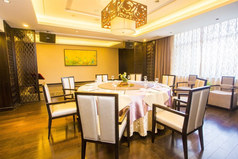 Байшань: Han Yue Lou Hotel,Baishan