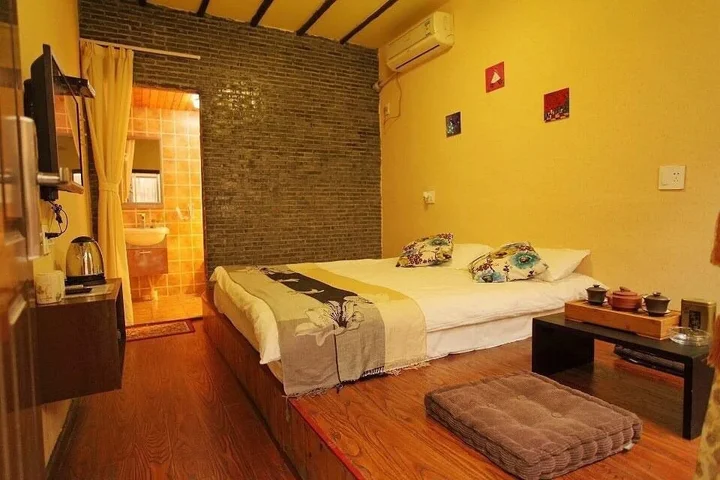 Цзясинь: Xitang Luojiaodian Youth Hostel