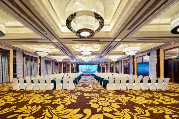 Цзиньюань: Country Garden Phoenix Hotel YangShan