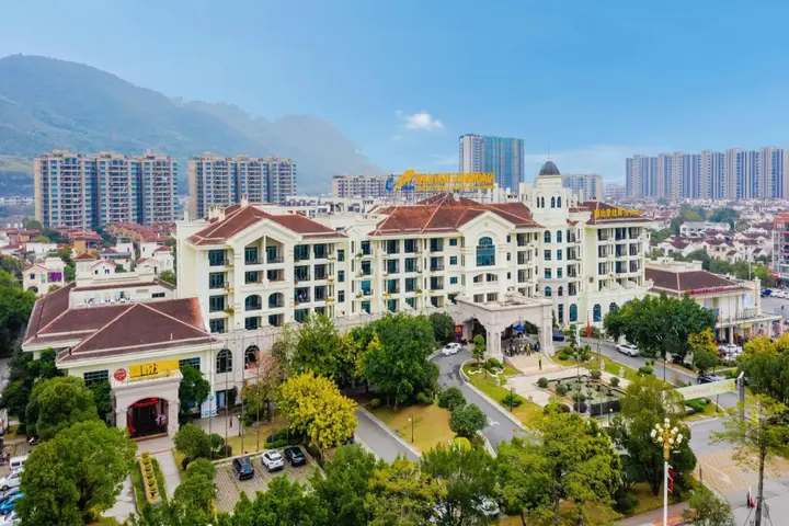 Цзиньюань: Country Garden Phoenix Hotel YangShan