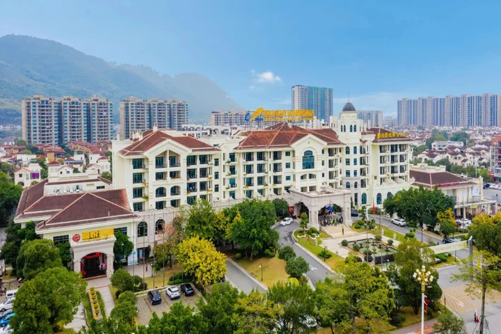 Цзиньюань: Country Garden Phoenix Hotel YangShan