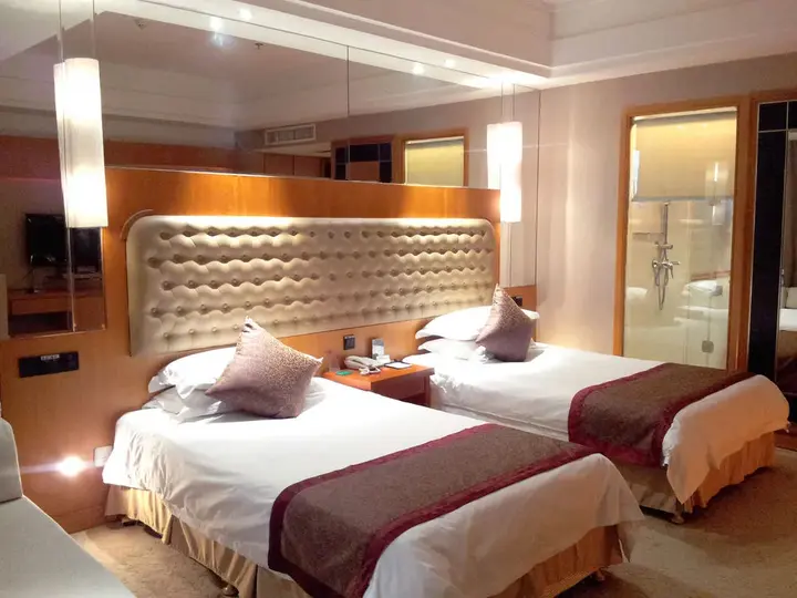 Ляньюньган: Century Fate International Hotel