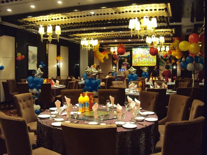 Ляньюньган: Century Fate International Hotel