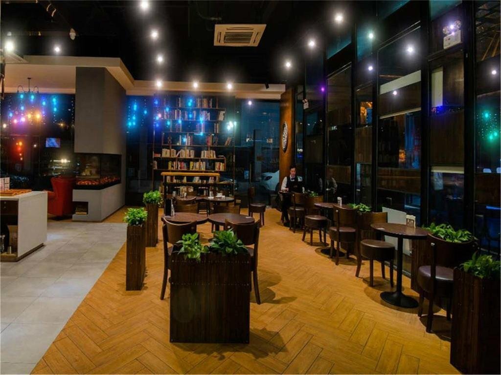 Цзиньюань: James Joyce Hotel Qingyuan City Hall