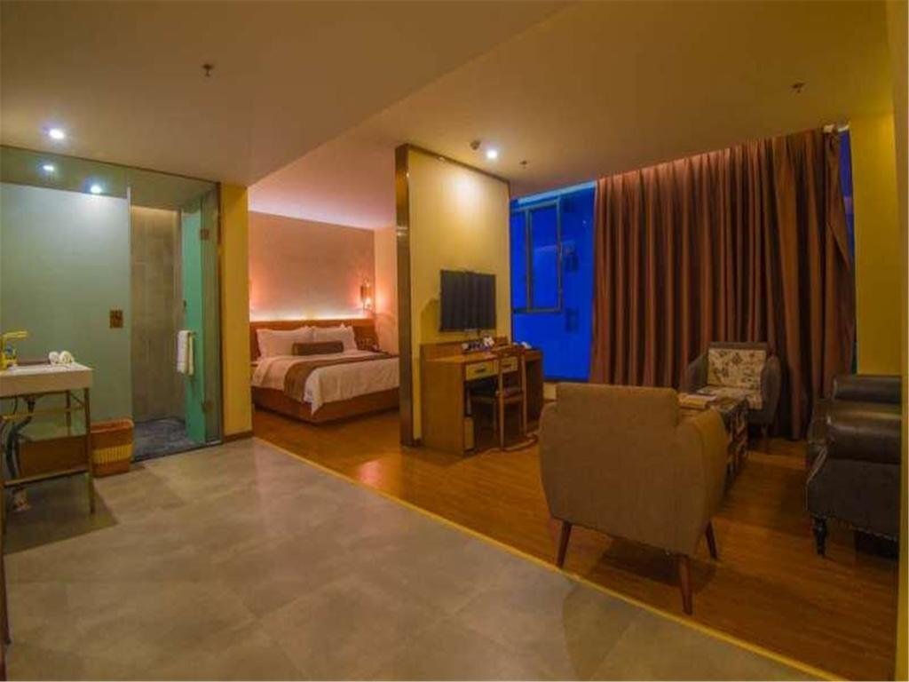 Цзиньюань: James Joyce Hotel Qingyuan City Hall