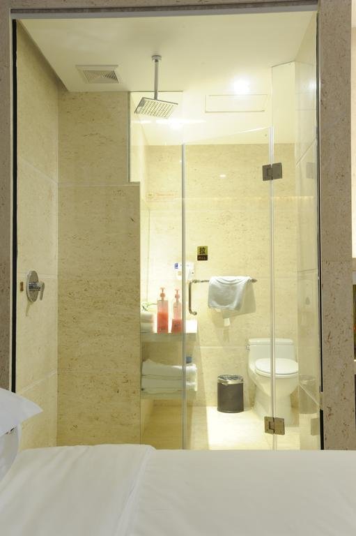 Вэйхай: Vienna Hotel