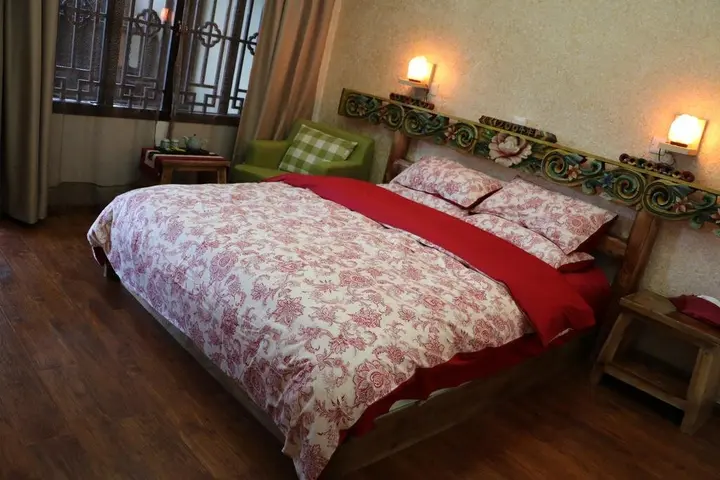 Шангри-Ла: Zangyu Taoyuan Inn