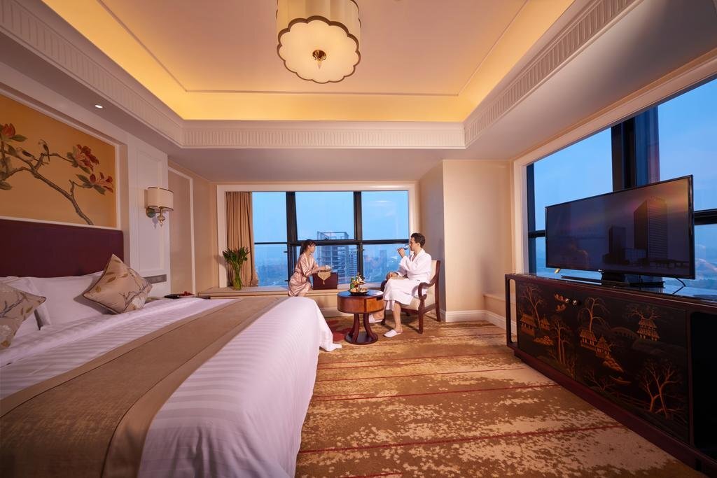Цзясинь: Kingford Hotel